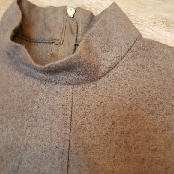 ❌❌sold❌❌ D&G mini fitted dress - Picture 4 of 9